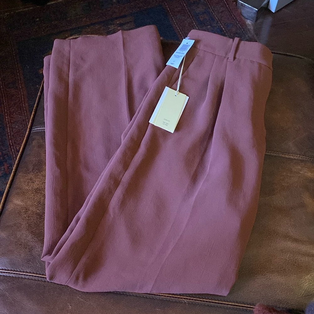 NWT 6 | Aritzia Effortless Pants - Ashy Rose Pink
